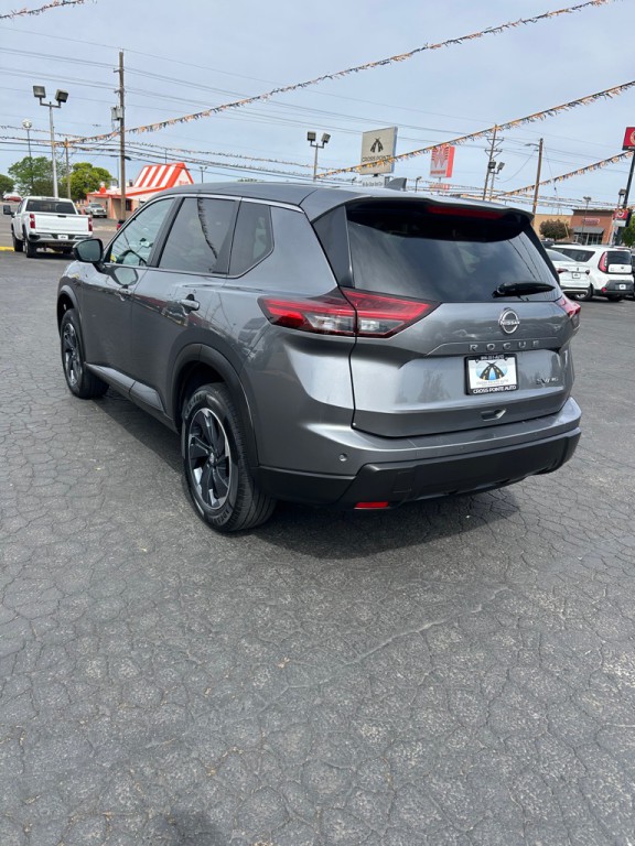 2024 Nissan Rogue Image 4