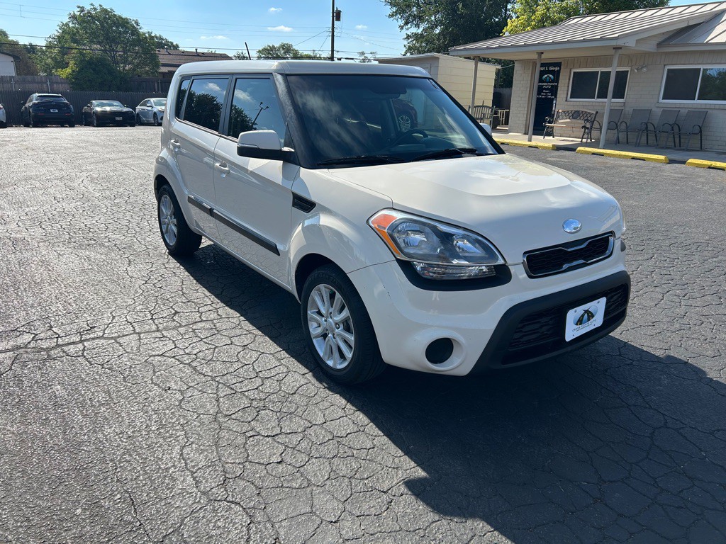 2013 Kia Soul Image 2