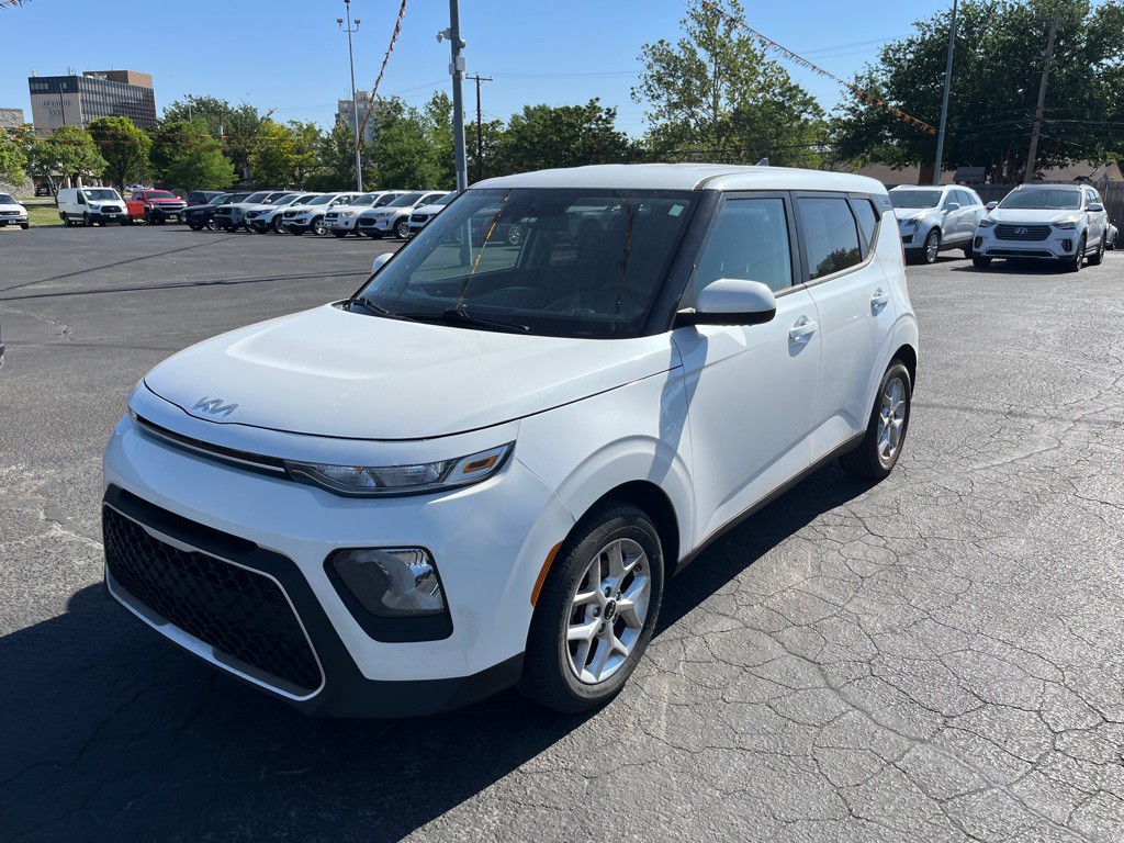 2022 Kia Soul Image 4