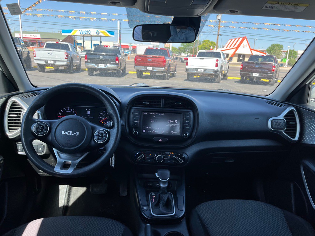 2022 Kia Soul Image 10
