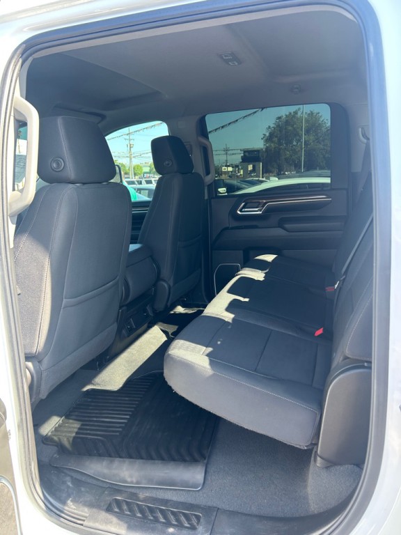 2024 Chevrolet Silverado 1500 Image 9