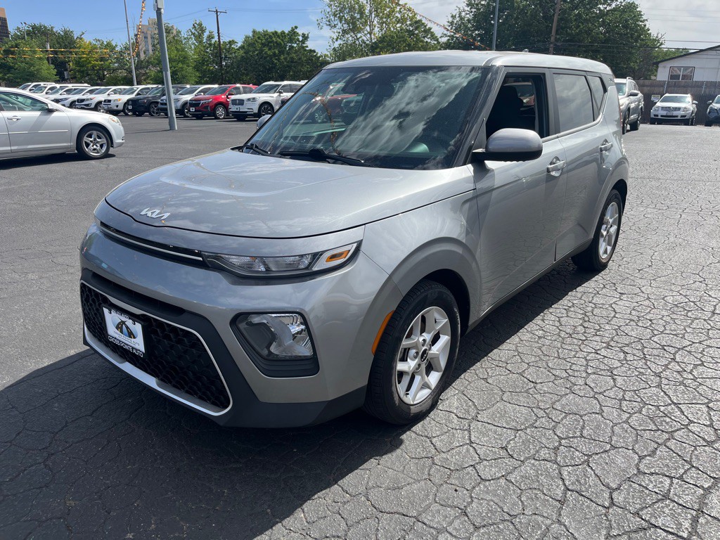 2022 Kia Soul Image 4