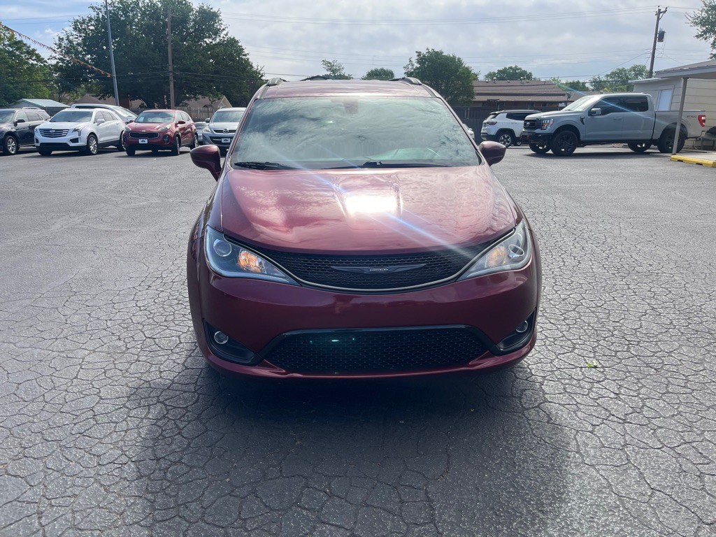 2020 Chrysler Pacifica Image 3