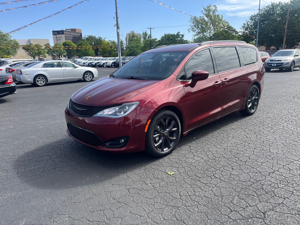 2020 Chrysler Pacifica Image 4
