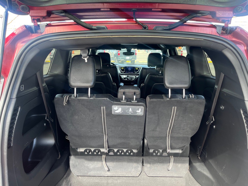 2020 Chrysler Pacifica Image 9