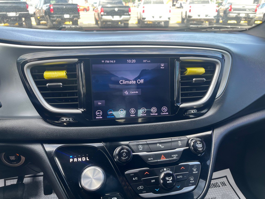 2020 Chrysler Pacifica Image 16