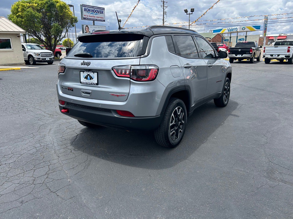 2021 Jeep Compass Image 8