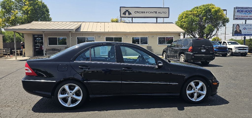 2006 Mercedes-Benz C-Class Image 3
