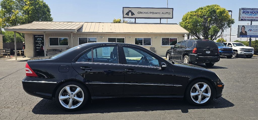 2006 Mercedes-Benz C-Class Image 4