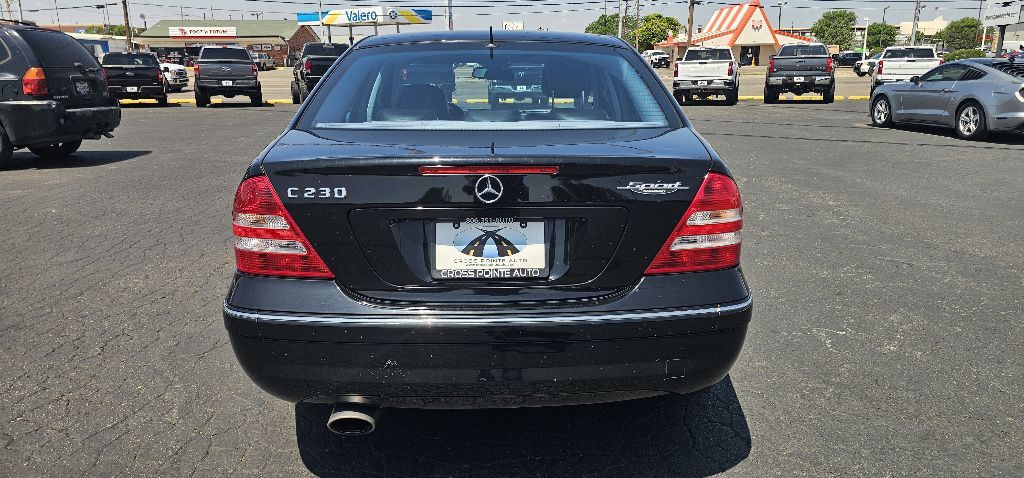 2006 Mercedes-Benz C-Class Image 5