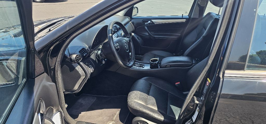2006 Mercedes-Benz C-Class Image 9