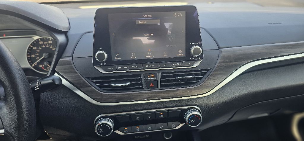 2024 Nissan Altima Image 13