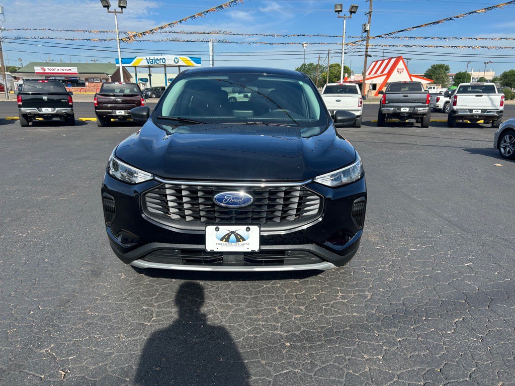 2025 Ford Escape Image 3