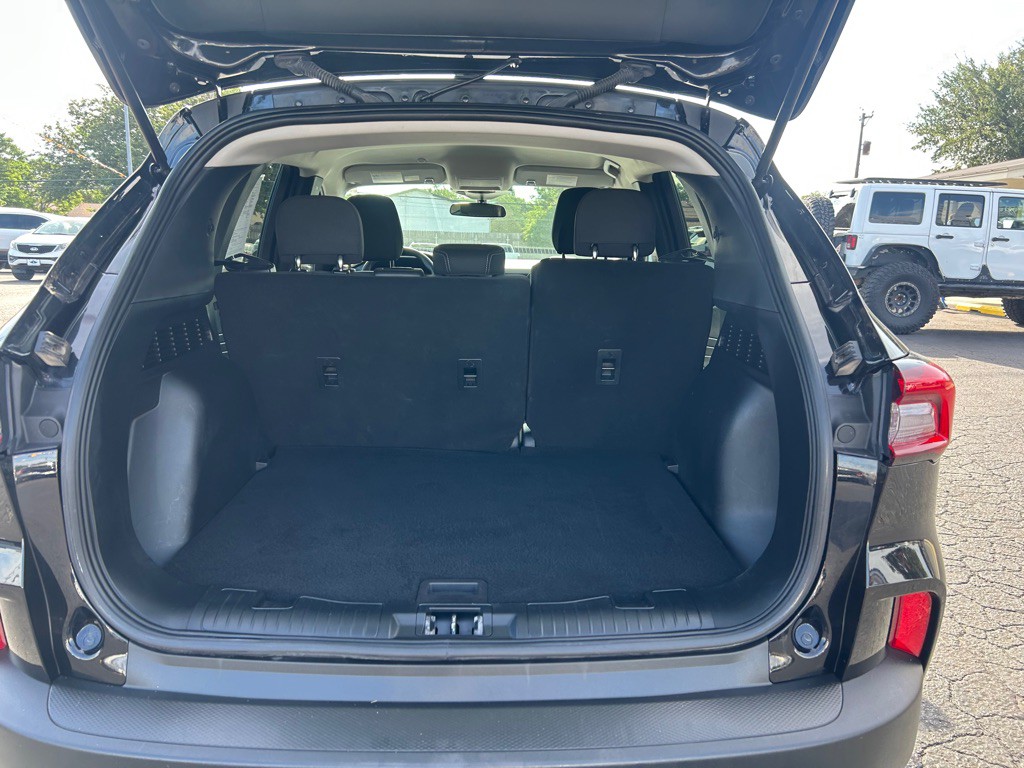 2025 Ford Escape Image 9