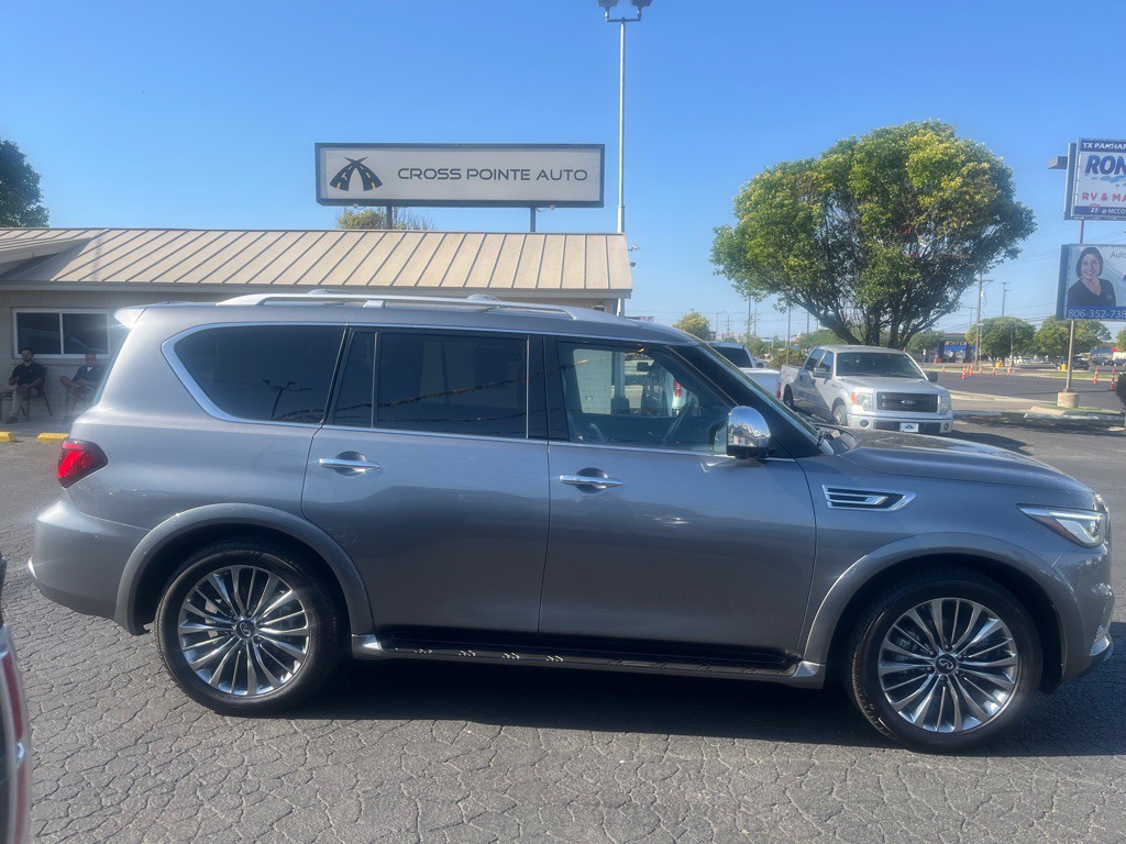 2021 INFINITI QX80 Image 1