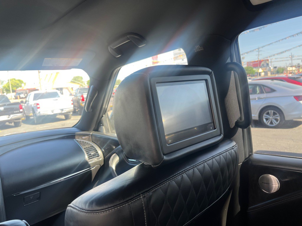 2021 INFINITI QX80 Image 10