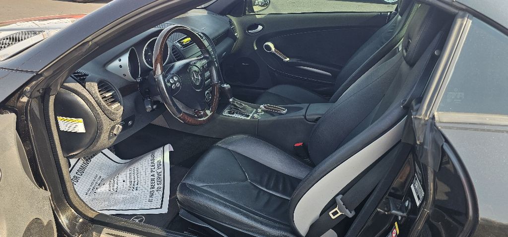 2005 Mercedes-Benz SLK-Class Image 9