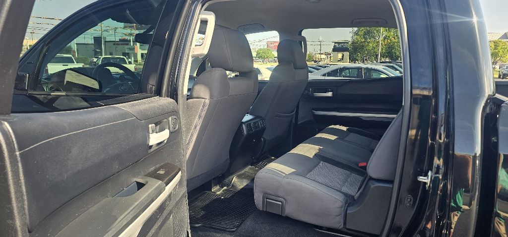 2017 Toyota Tundra Image 7