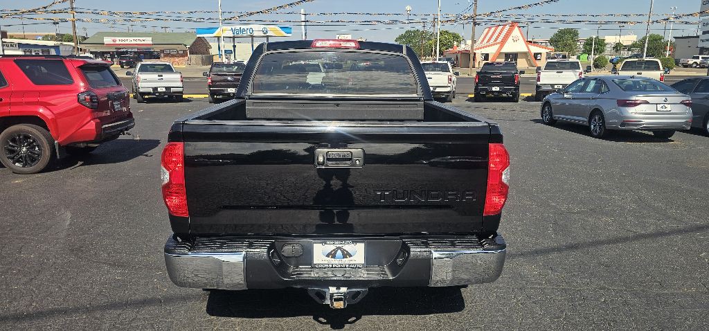 2017 Toyota Tundra Image 4