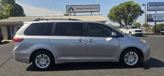 Image for 2017 Toyota Sienna XLE 8-PASSENGER ID: 7491939