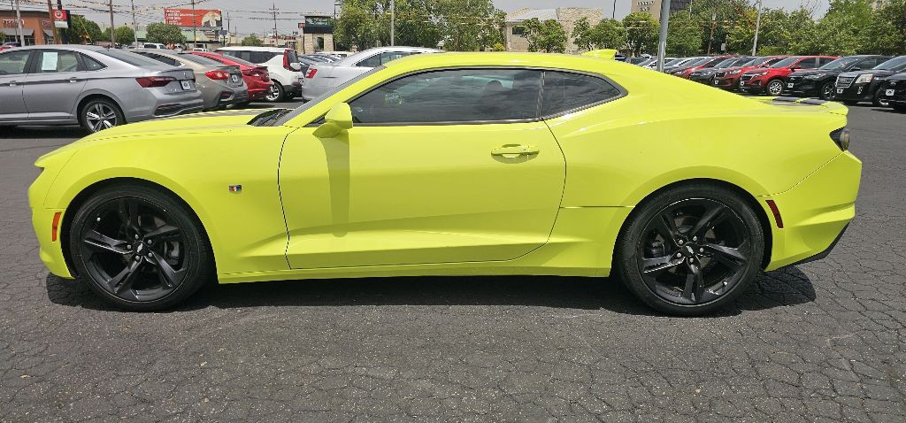 2019 Chevrolet Camaro Image 5