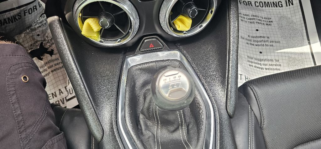 2019 Chevrolet Camaro Image 10