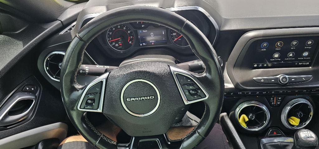 2019 Chevrolet Camaro Image 13