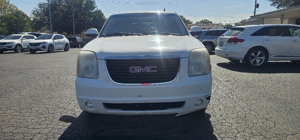 2010 GMC Yukon Image 3