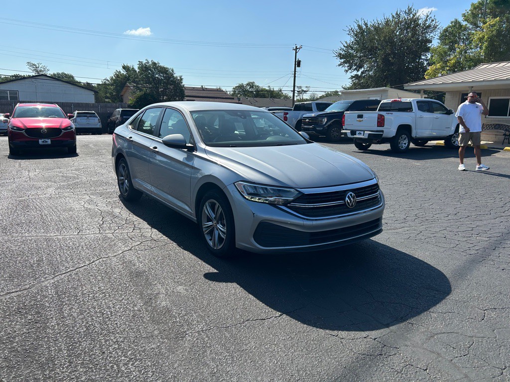 2024 Volkswagen Jetta Image 2