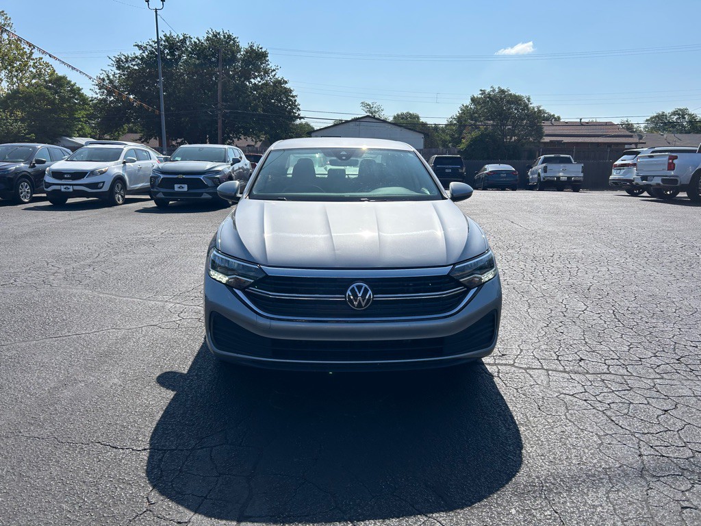 2024 Volkswagen Jetta Image 3