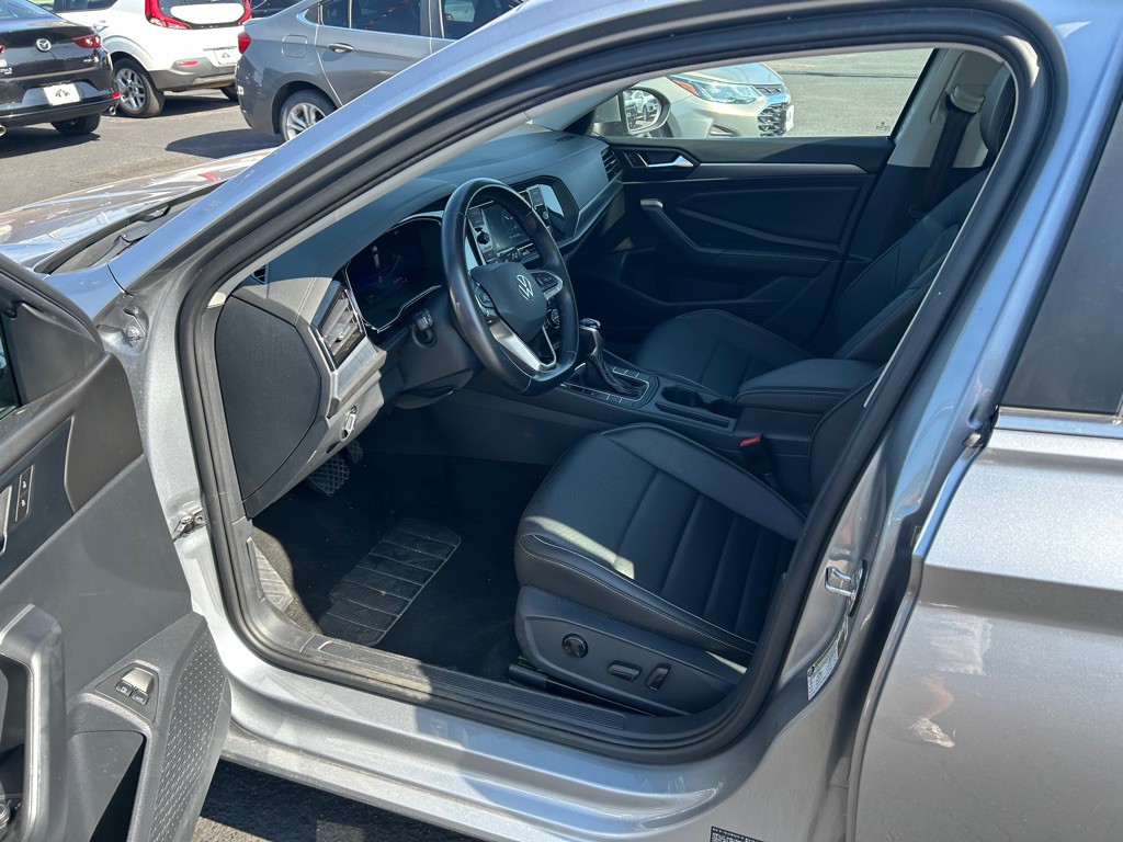 2024 Volkswagen Jetta Image 10