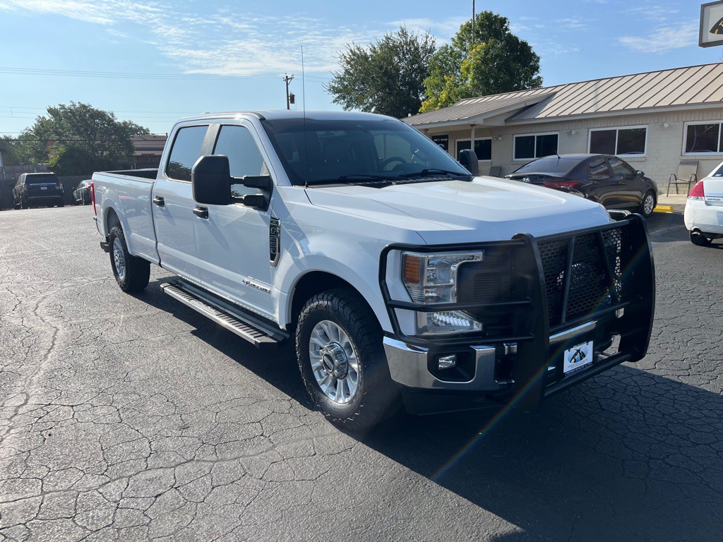 2022 Ford F-250 Image 2