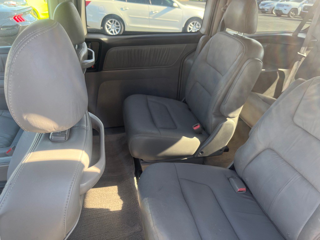 2004 Honda Odyssey Image 10
