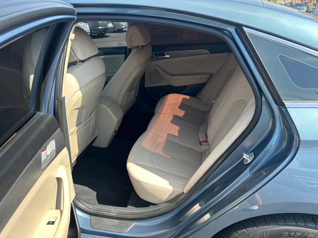 2016 Hyundai Sonata Image 10
