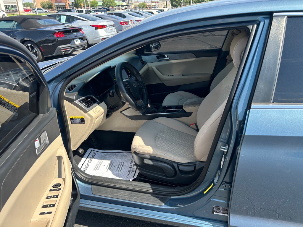 2016 Hyundai Sonata Image 12