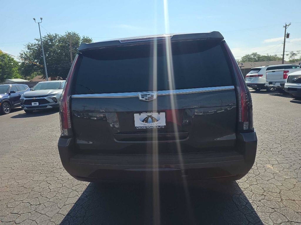 2016 Cadillac Escalade Image 6