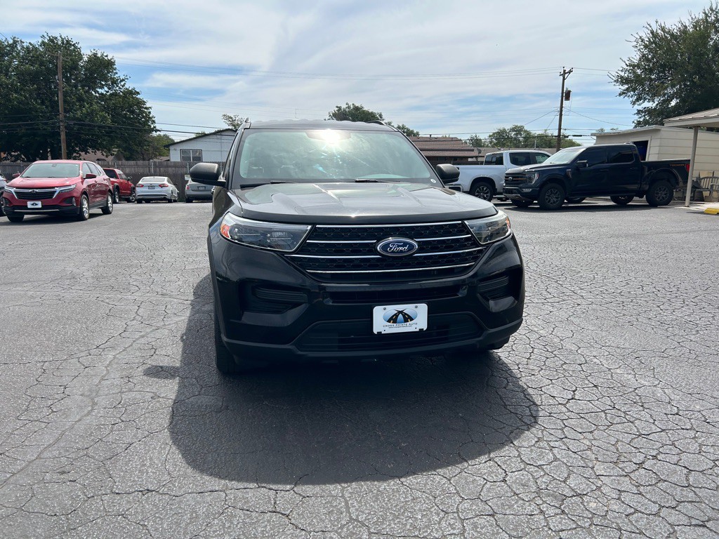 2021 Ford Explorer Image 3