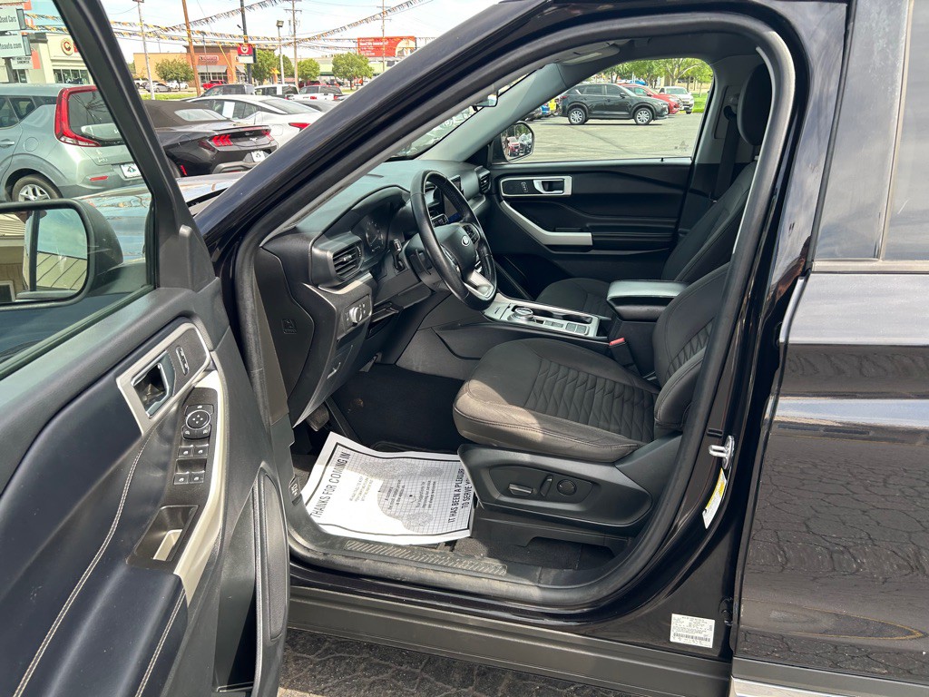 2021 Ford Explorer Image 13