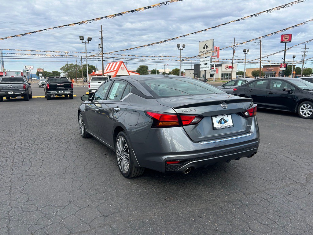 2023 Nissan Altima Image 6