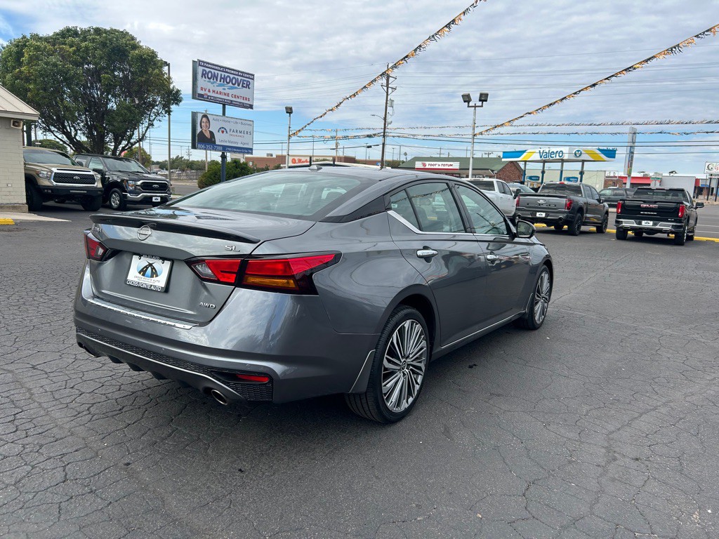 2023 Nissan Altima Image 8