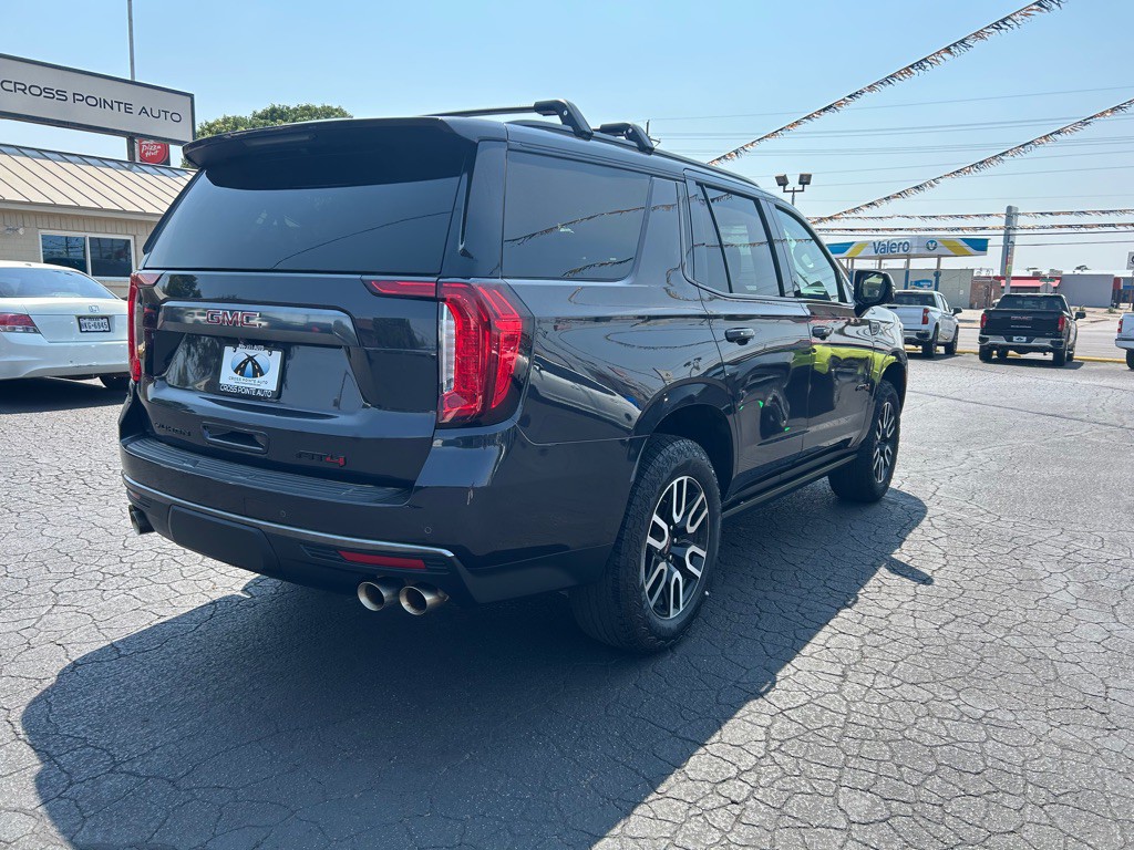 2023 GMC Yukon Image 8