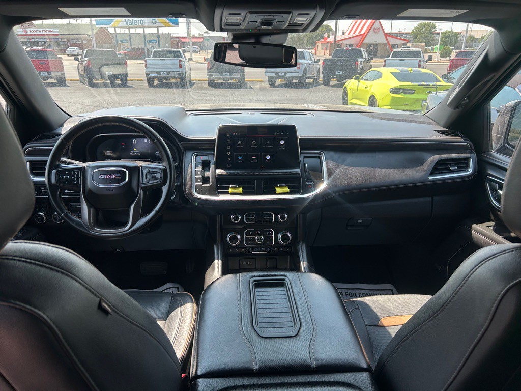 2023 GMC Yukon Image 18