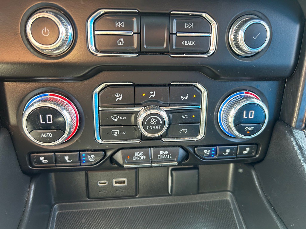 2023 GMC Yukon Image 22
