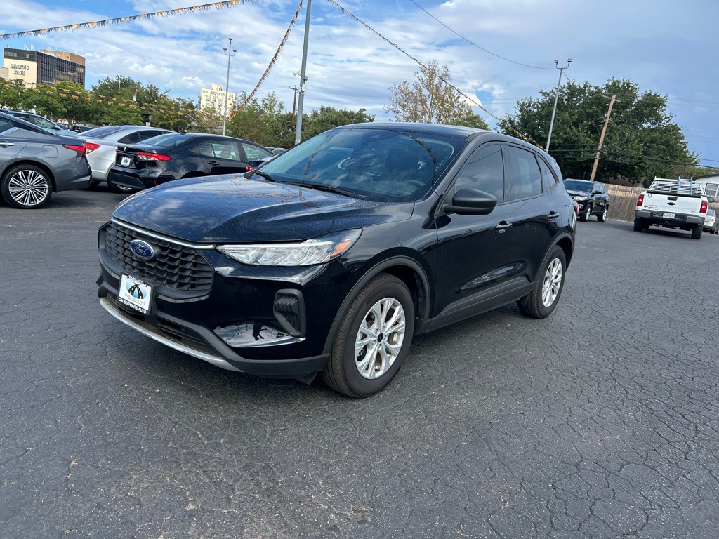 2025 Ford Escape Image 4