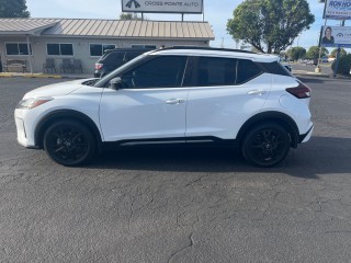Image for 2023 Nissan Kicks SR ID: 7606526