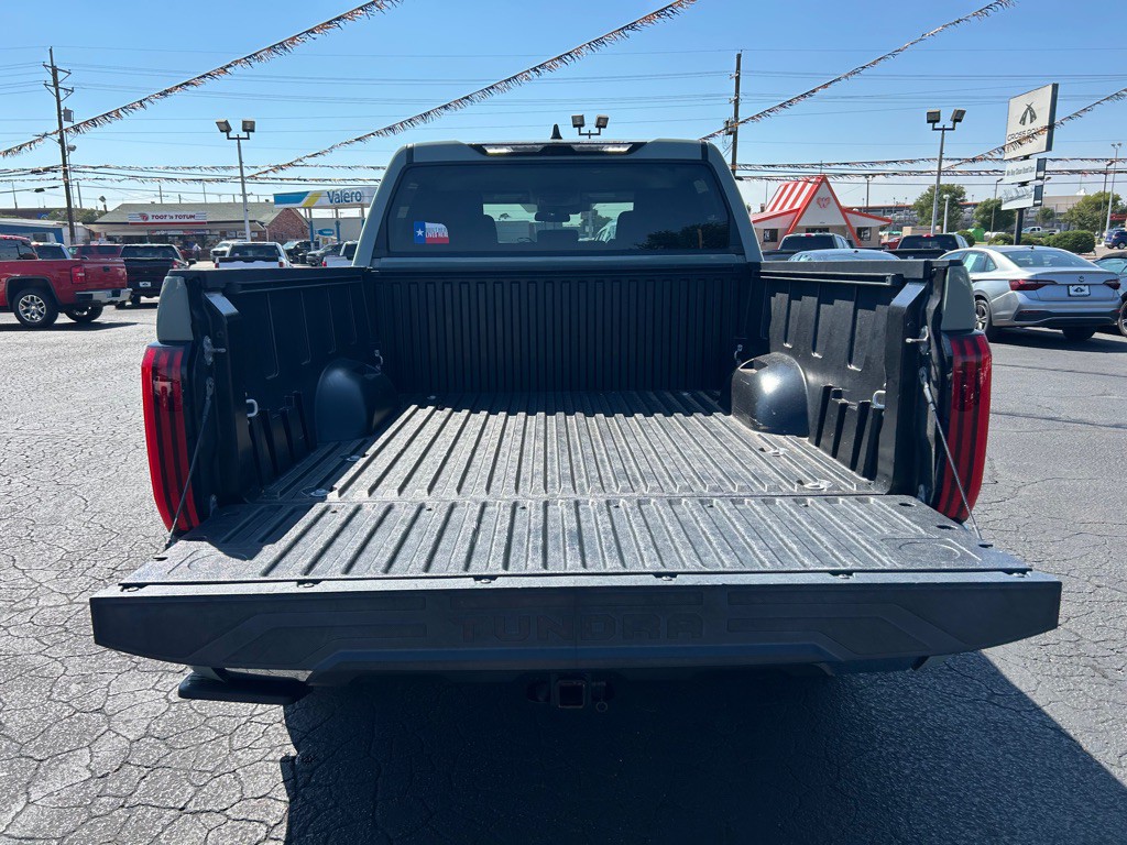 2022 Toyota Tundra Image 11