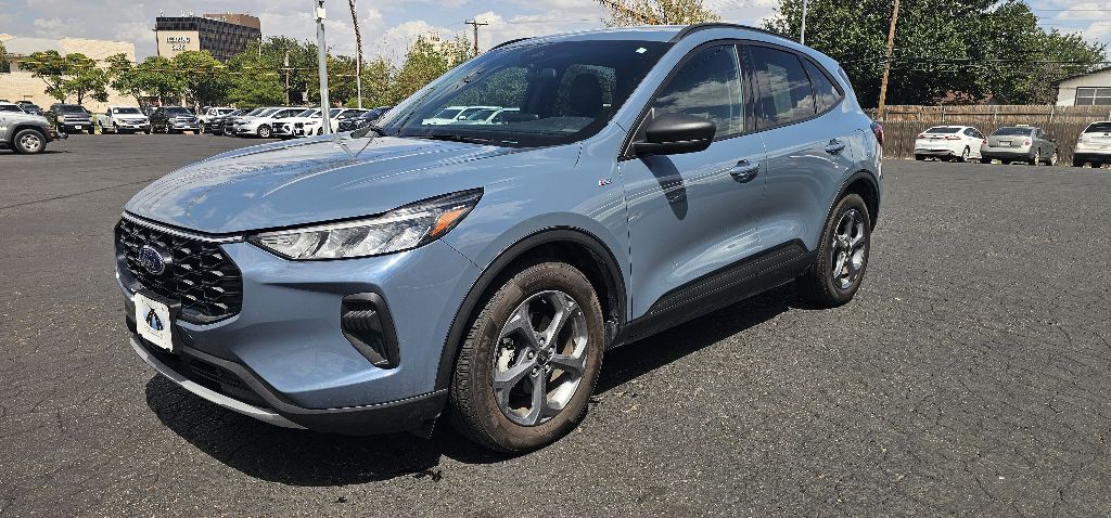 2025 Ford Escape Image 4