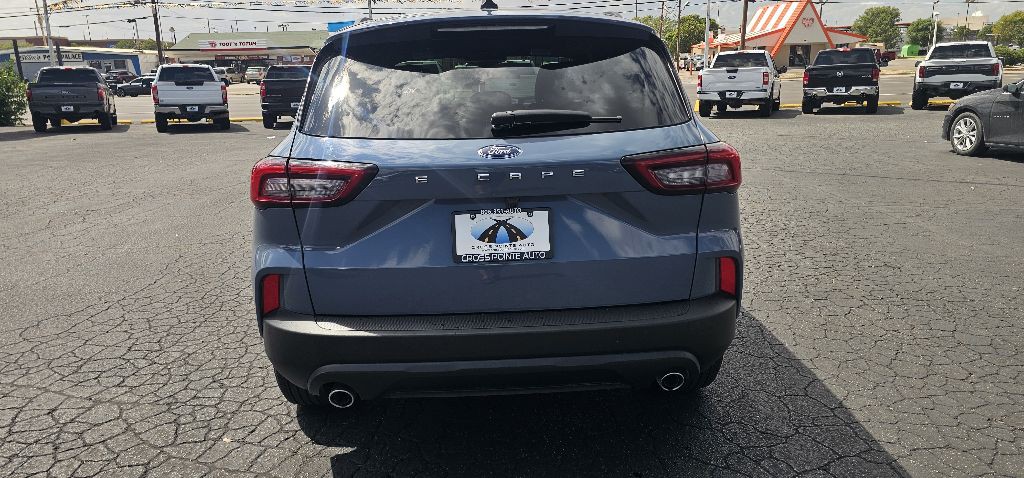 2025 Ford Escape Image 5