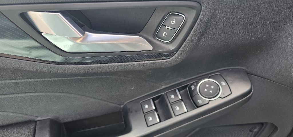 2025 Ford Escape Image 8