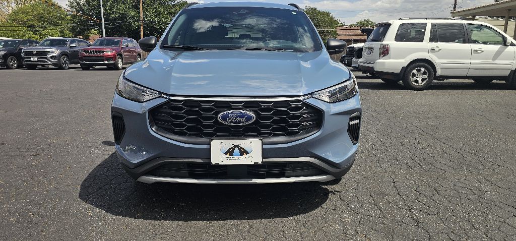 2025 Ford Escape Image 2